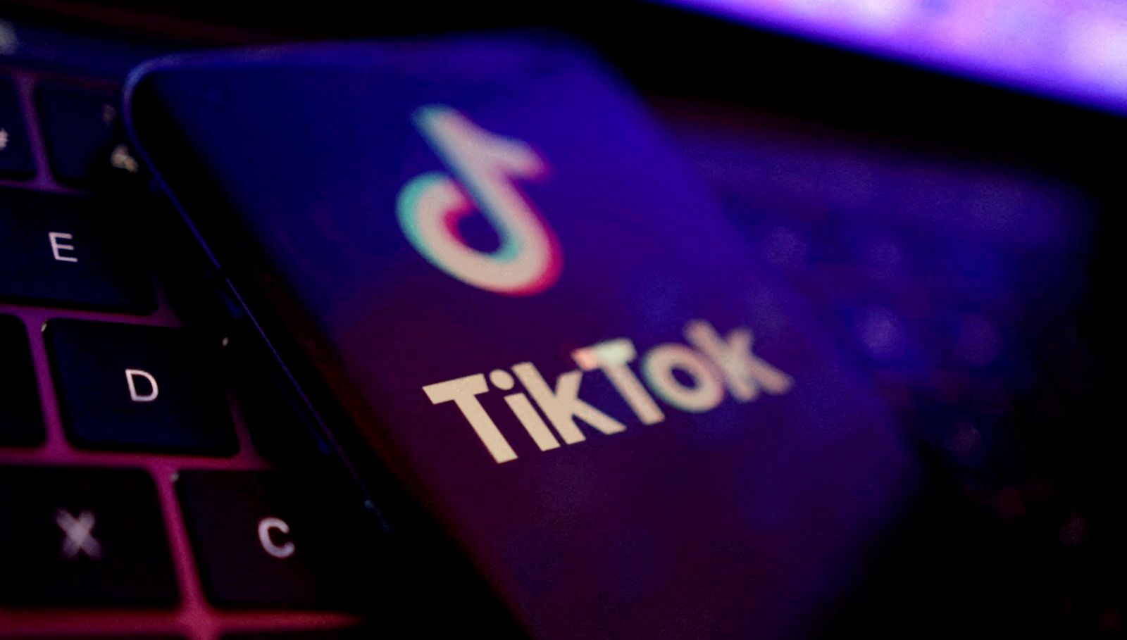 Azerbaycan’da TikTok yasaklandı!