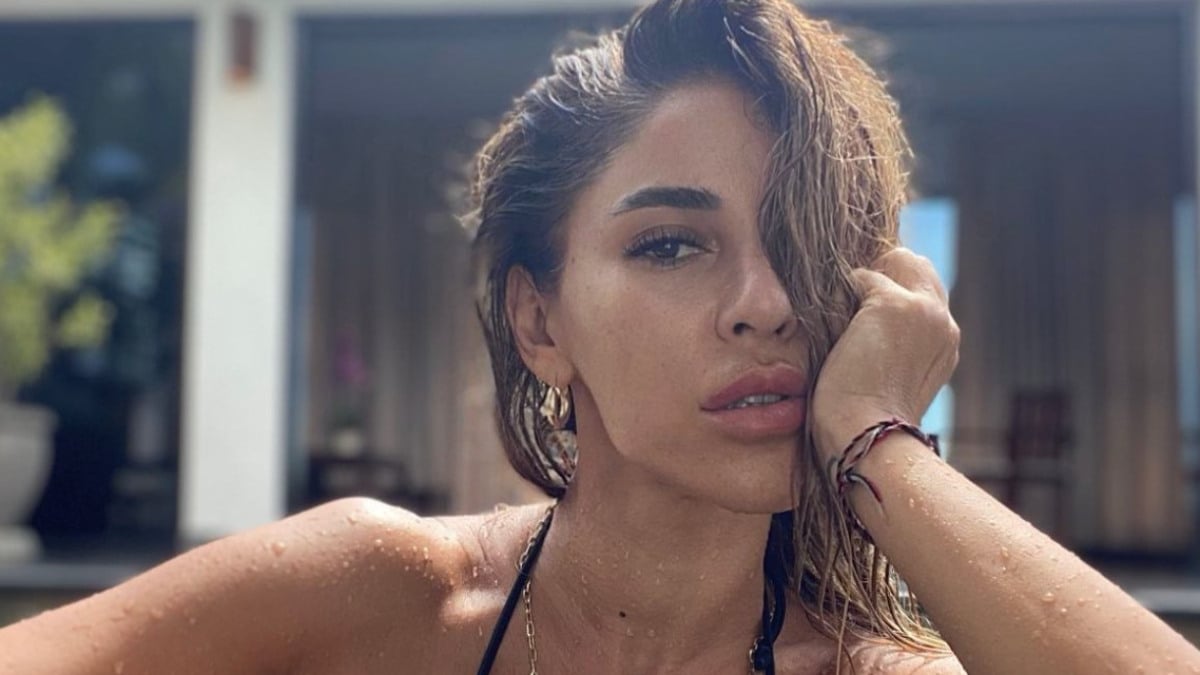 Irmak Ünal bikinili pozlarıyla Instagram’ı yaktı geçti