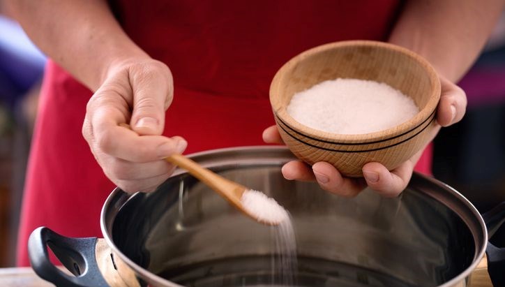 Her gün ne kadar şeker ne kadar tuz tüketmelisiniz?