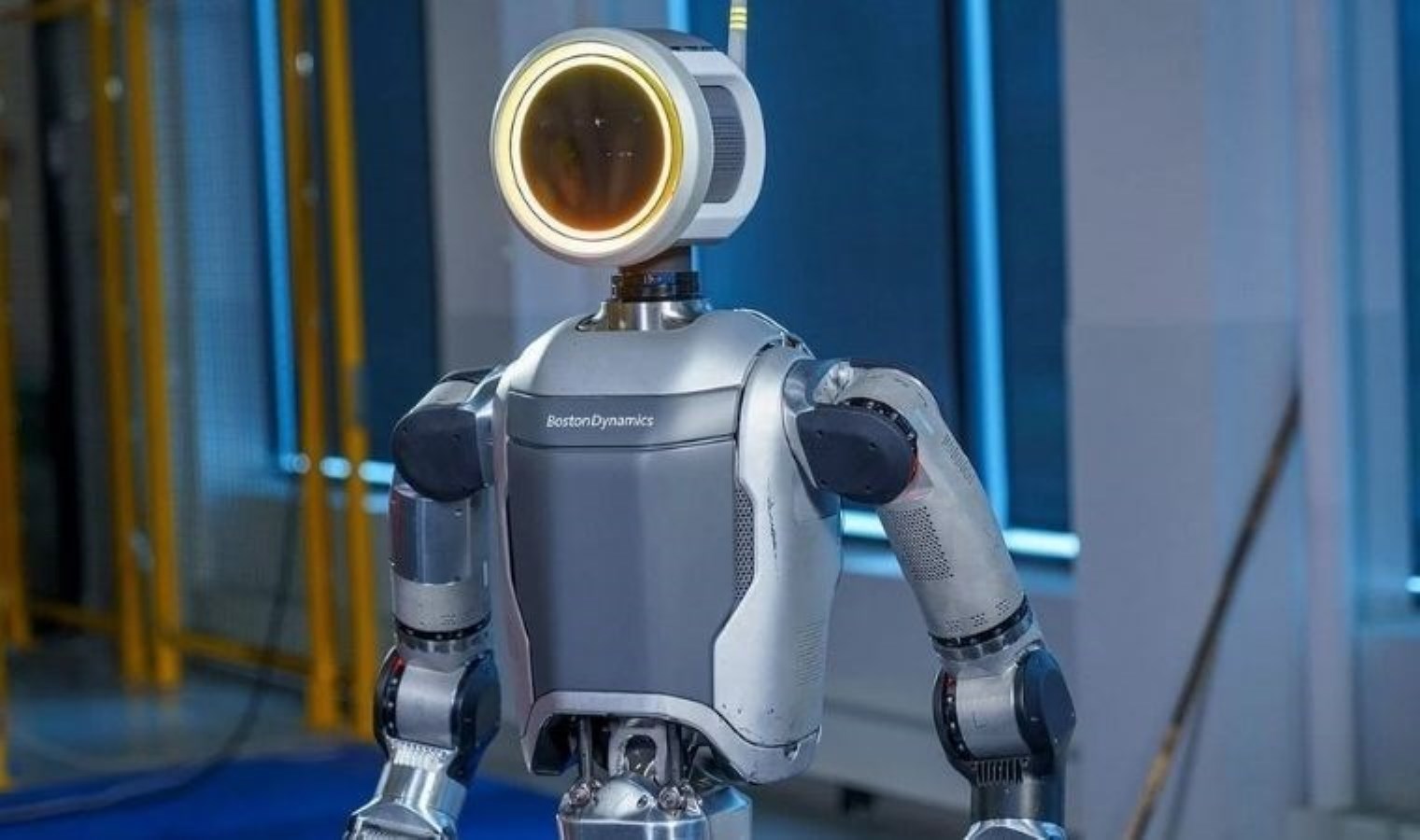 İnsansı robot Atlas artık şınav çekebiliyor