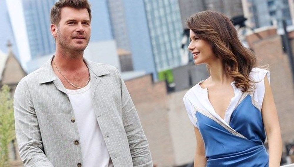 Beren Saat'in Yeni Projesi: Gizli Dolap