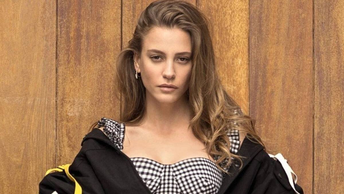 Serenay Sarıkaya evlilik sorularına cevap verdi